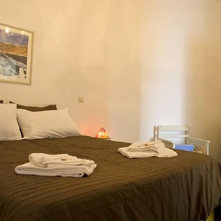 Marizan Caves & Apartman Ía