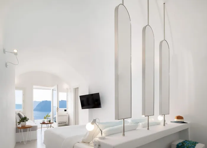 Marizan Caves & * Oia