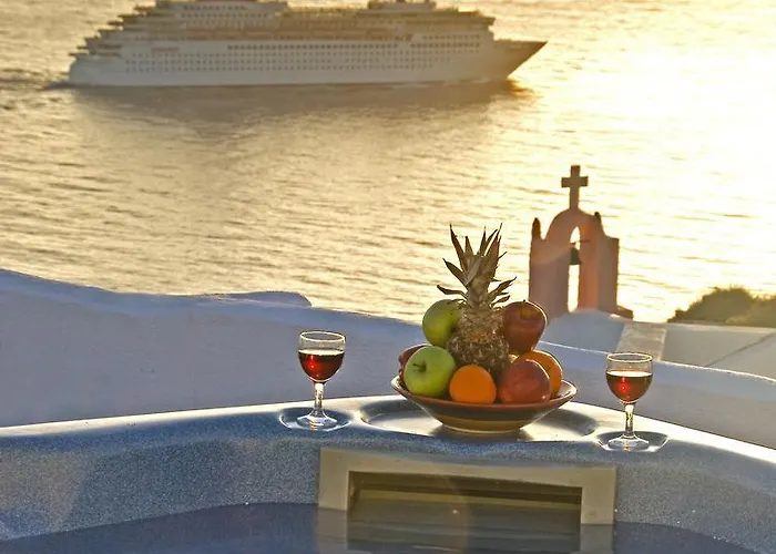 Marizan Caves & * Oia